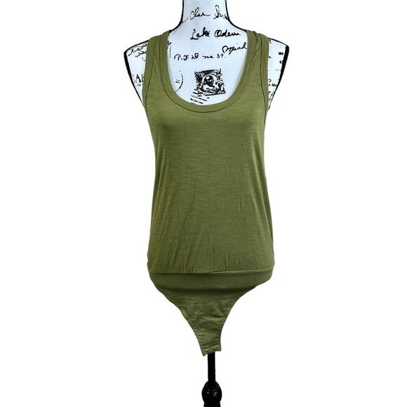 Free People green top women sleeveless Tee Off Bodysuit size S boho baddie - Picture 1 of 13